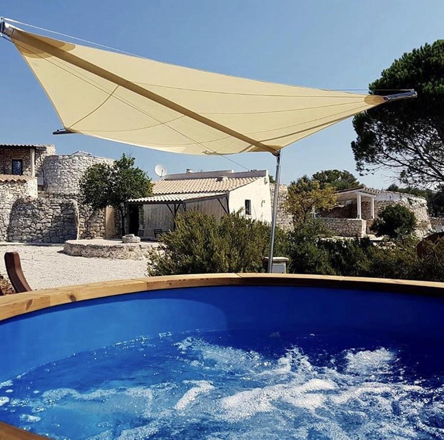 Charming Apartment With Jacuzzi And Sea View - Salve, 85 Sqm Exterior foto